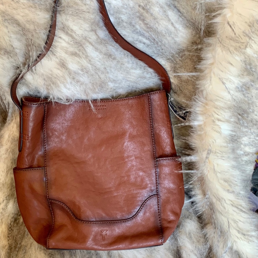 FRYE | NWT Leather Cognac Brown Hobo Purse